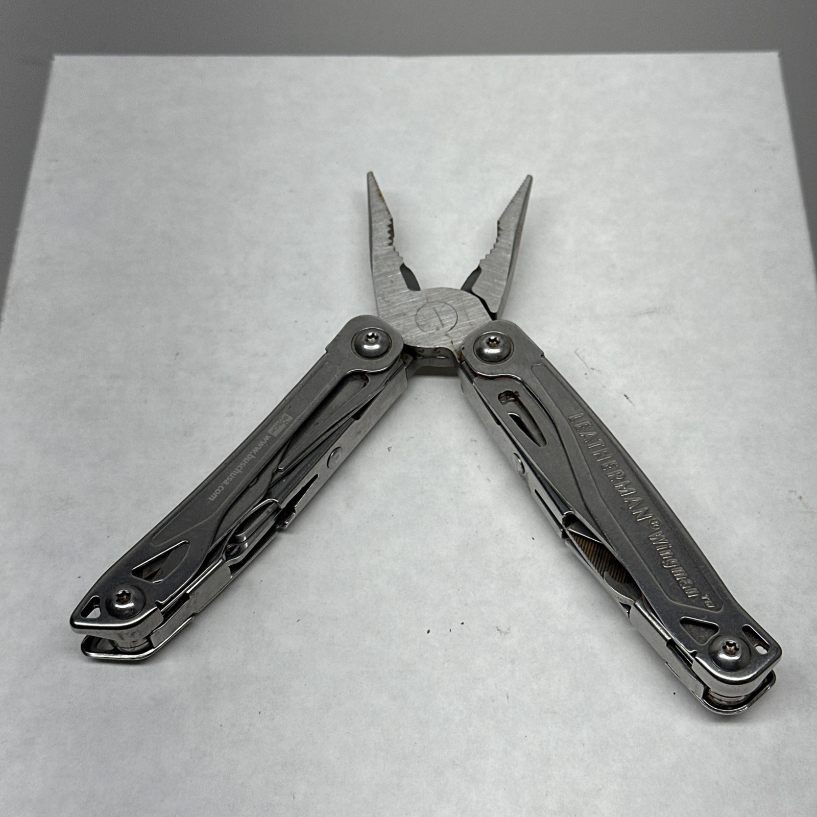LEATHERMAN WINGMAN MULTI TOOL PLIERS KNIFE W/ SCISSORS