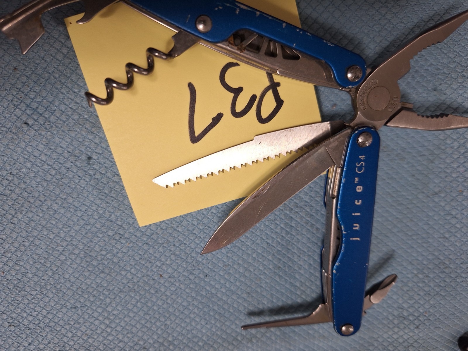1 Leatherman BLUE CS4 JUICE Multi Tool FISHING LOT P37