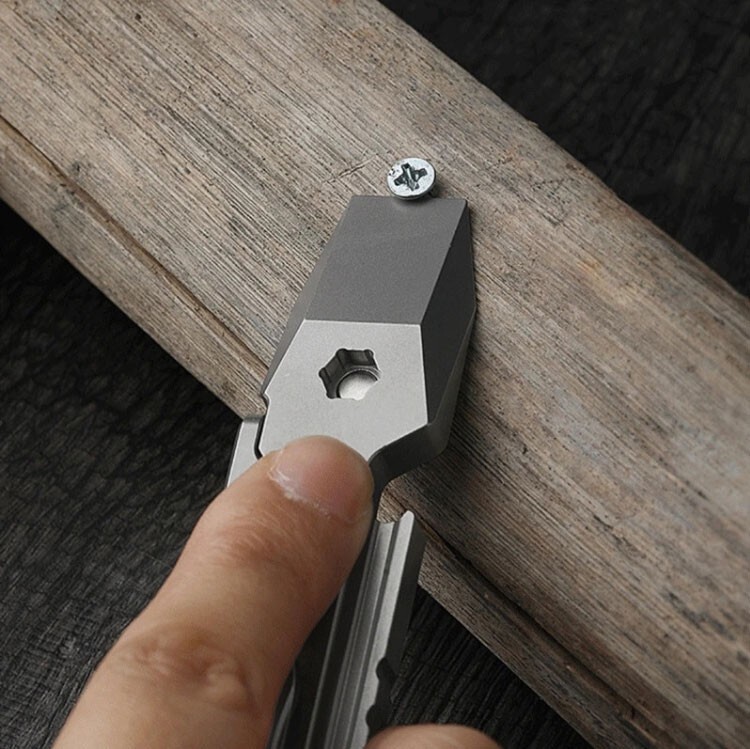 Hot Titanium Alloy Pocket Pry Bar Crowbar Opener Outdoor Camping Multi EDC Tools