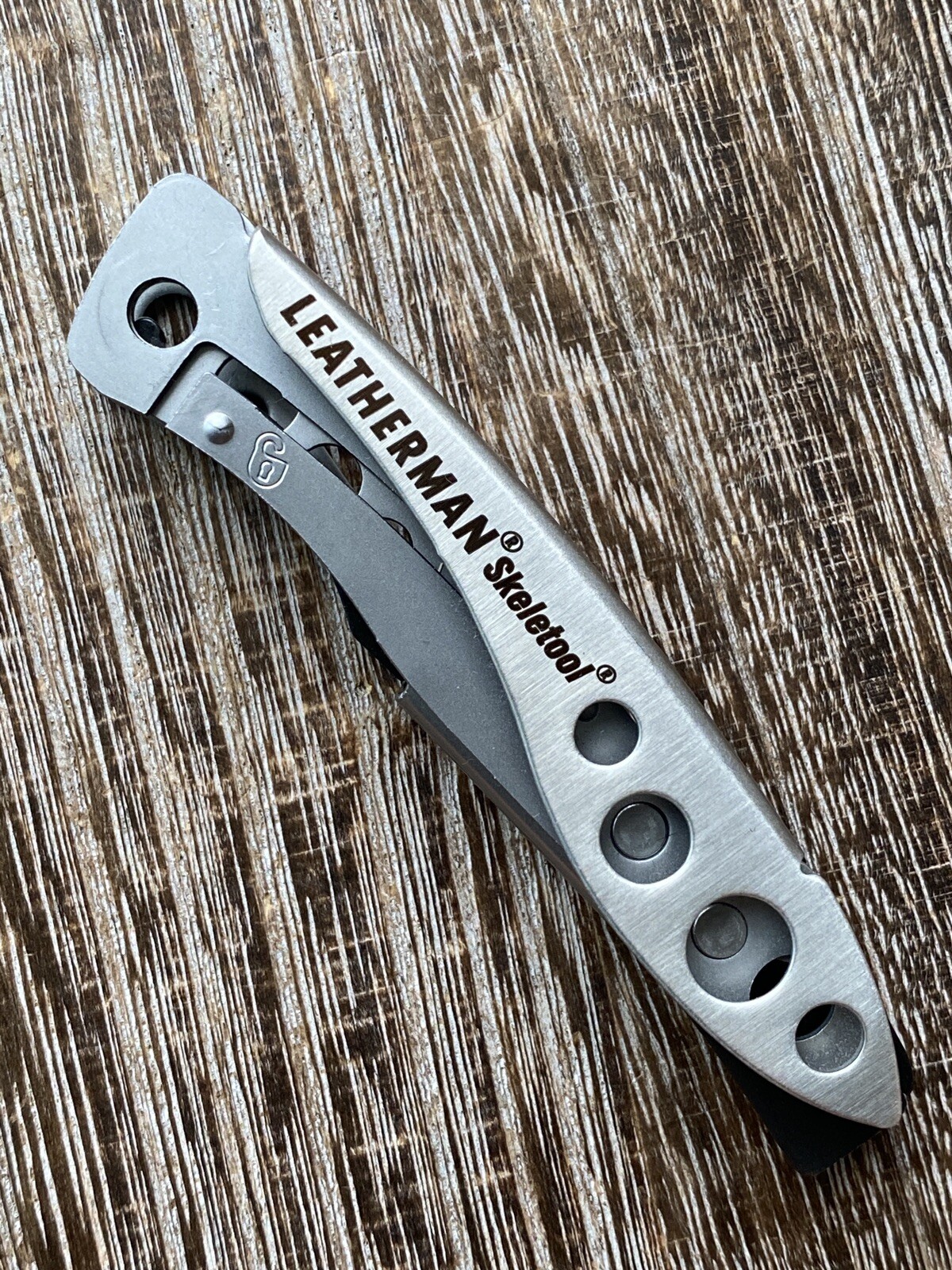 Leatherman Skeletool Parts Replacement Leatherman Skeletool BLACK/SILV 1/2 Frame