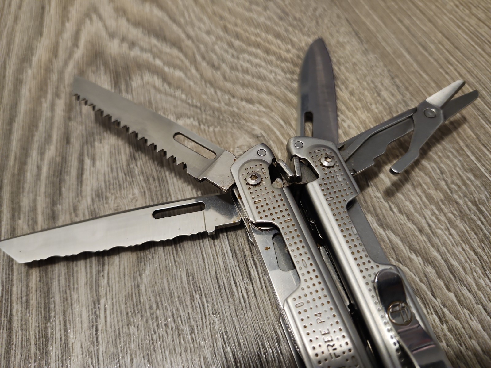 Leatherman Free P4 Multi-Tool – Used, Good Condition, Discontinued