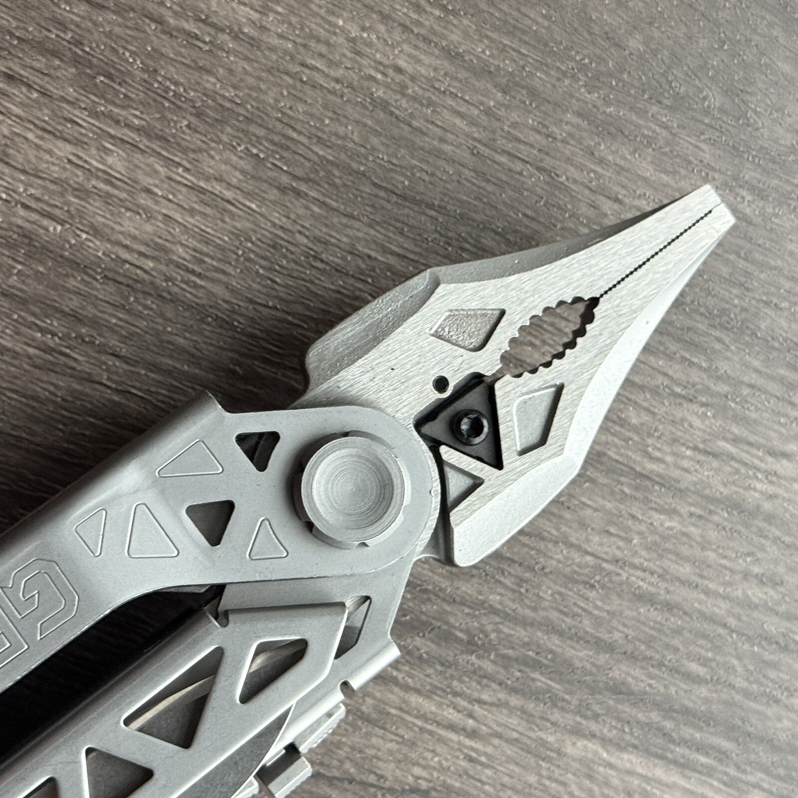Gerber Center Drive Plus Multi-Plier w/Leather Sheath Multitool w/Scissors. USA