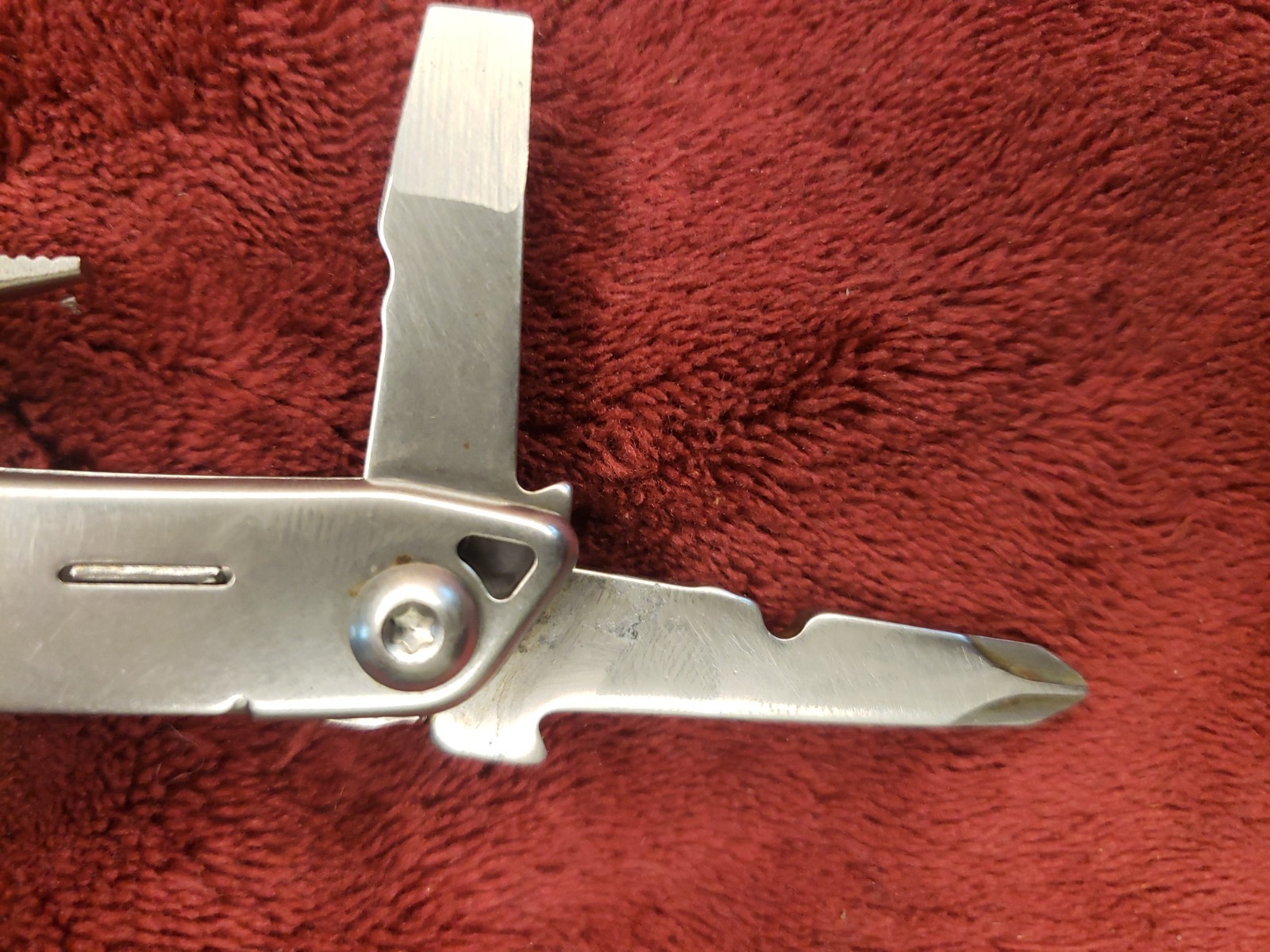 Leatherman Wingman Multi Tool 0717 Date Code