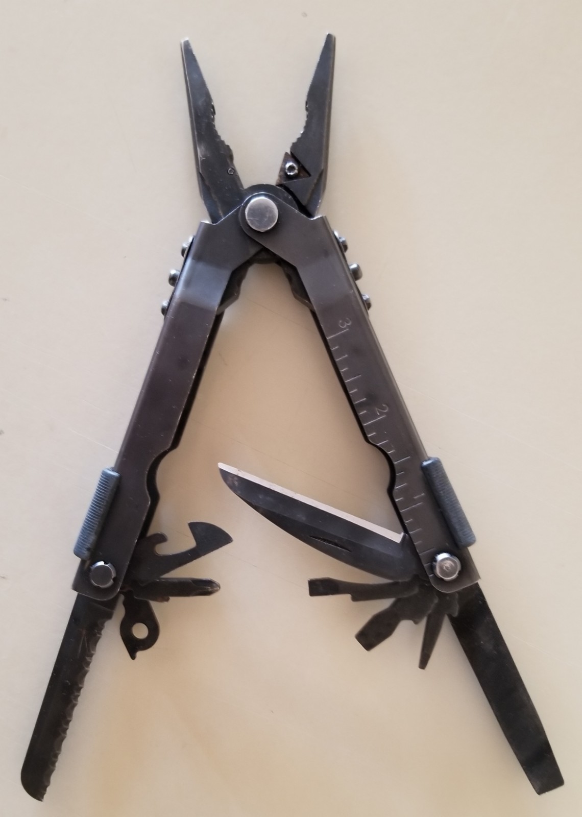 Gerber Black Oxide Multi Tool Pliers MP600, USA *Read* [TU]
