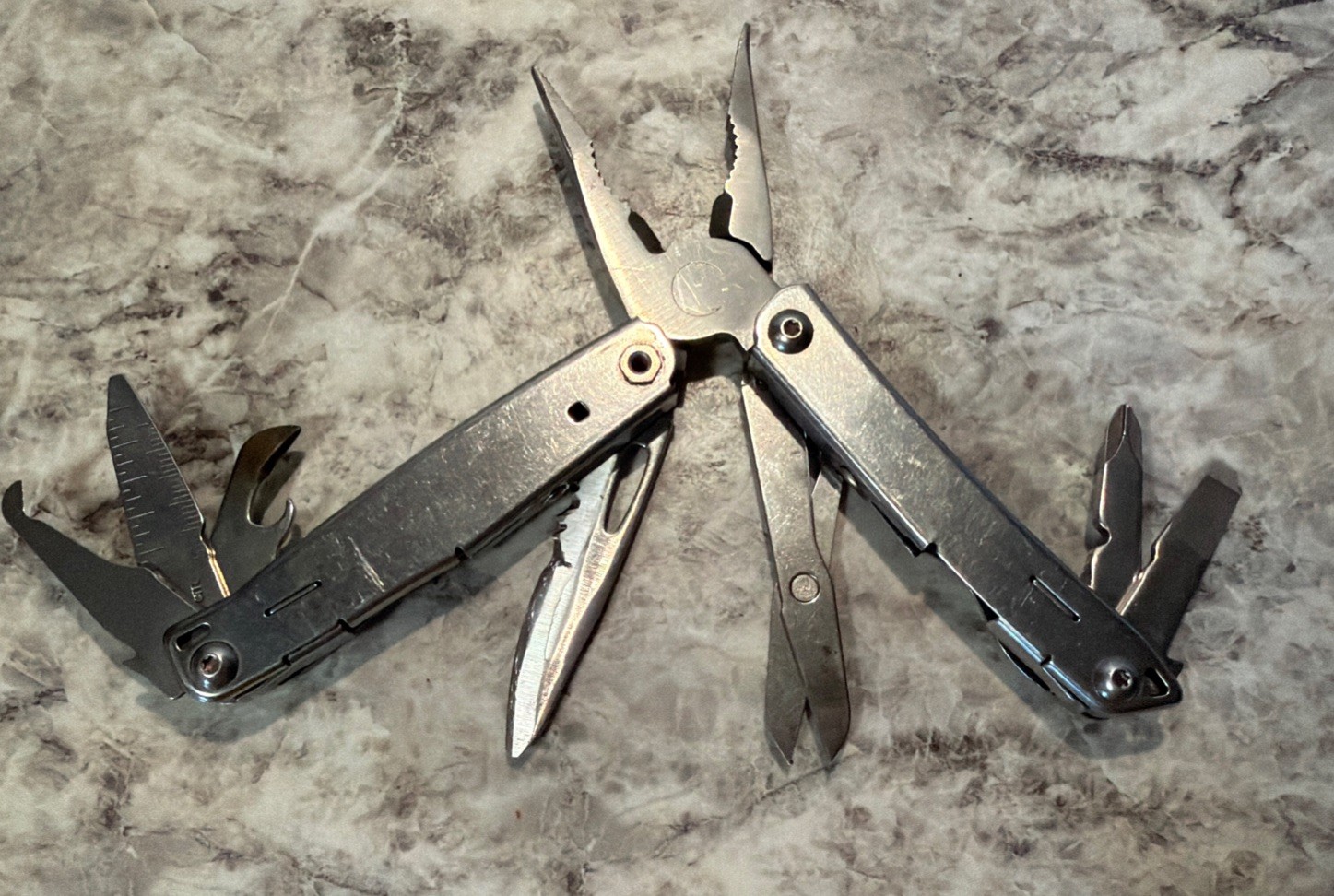 LEATHERMAN WINGMAN MULTI-TOOL! FAST SHIPPING! USED