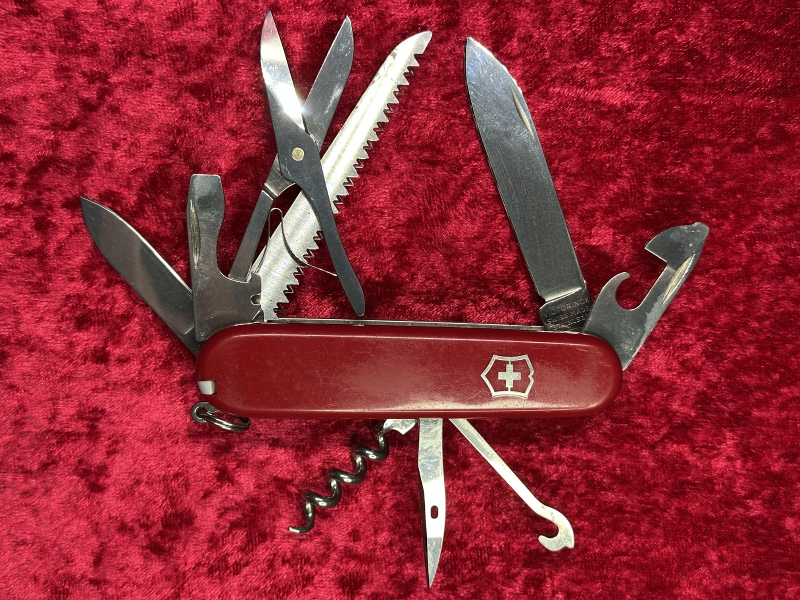Victorinox Huntsman Red Swiss Army Knife 91mm 12 Tool 4 Layer Random Pick (221)