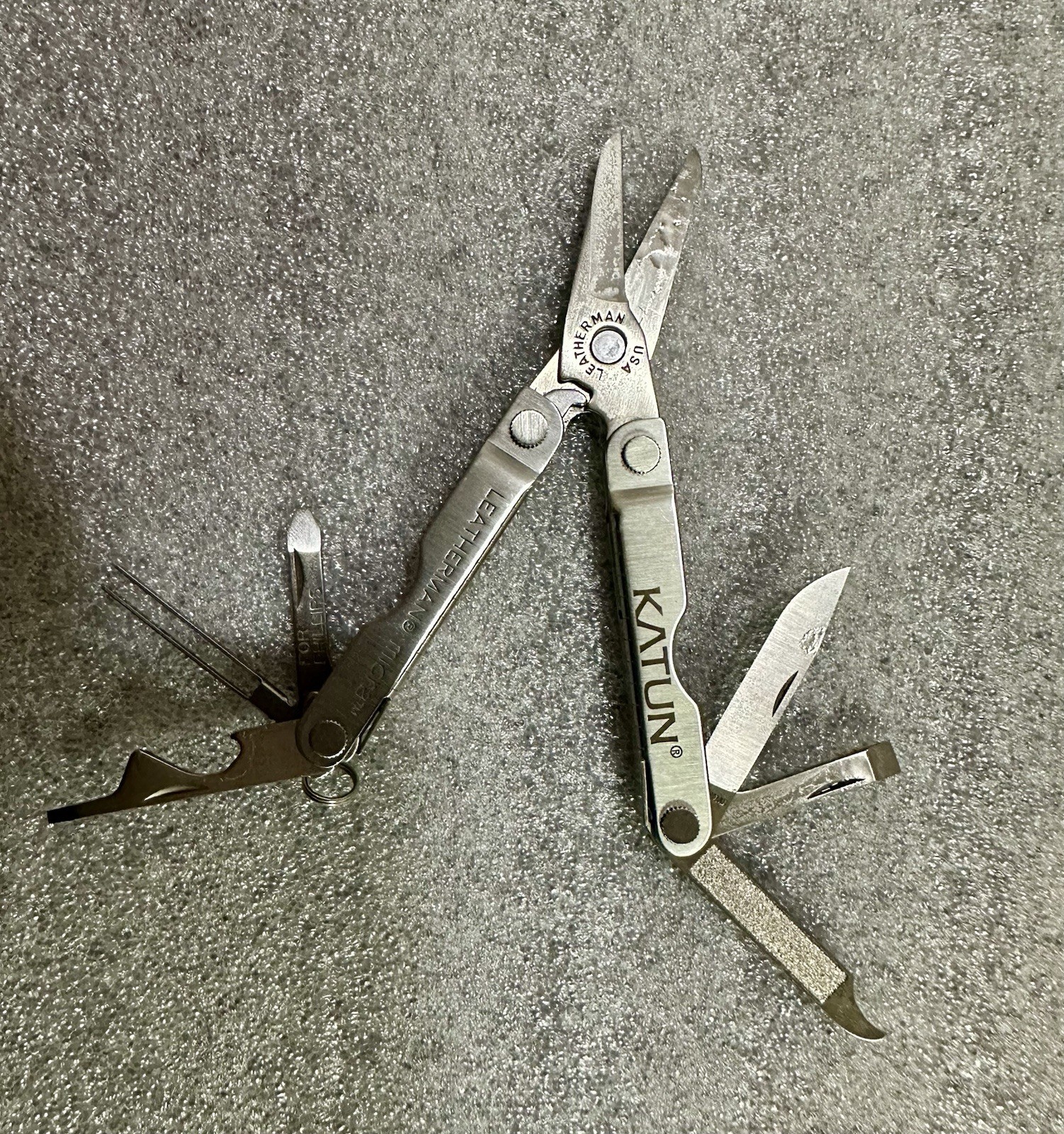 Vintage USA Pocket Tool Set: Leatherman Micra “PATS PEND” & Stanley 10-049 Knife