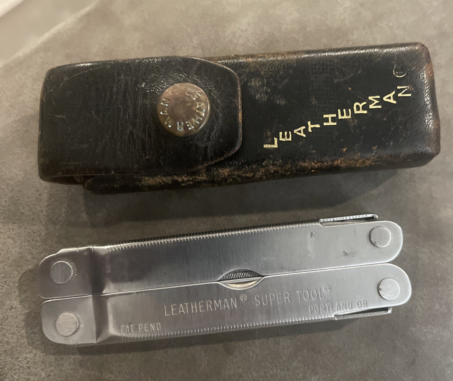 Original Leatherman Super Tool Portland USA Pat Pending / Sheath Great Condition