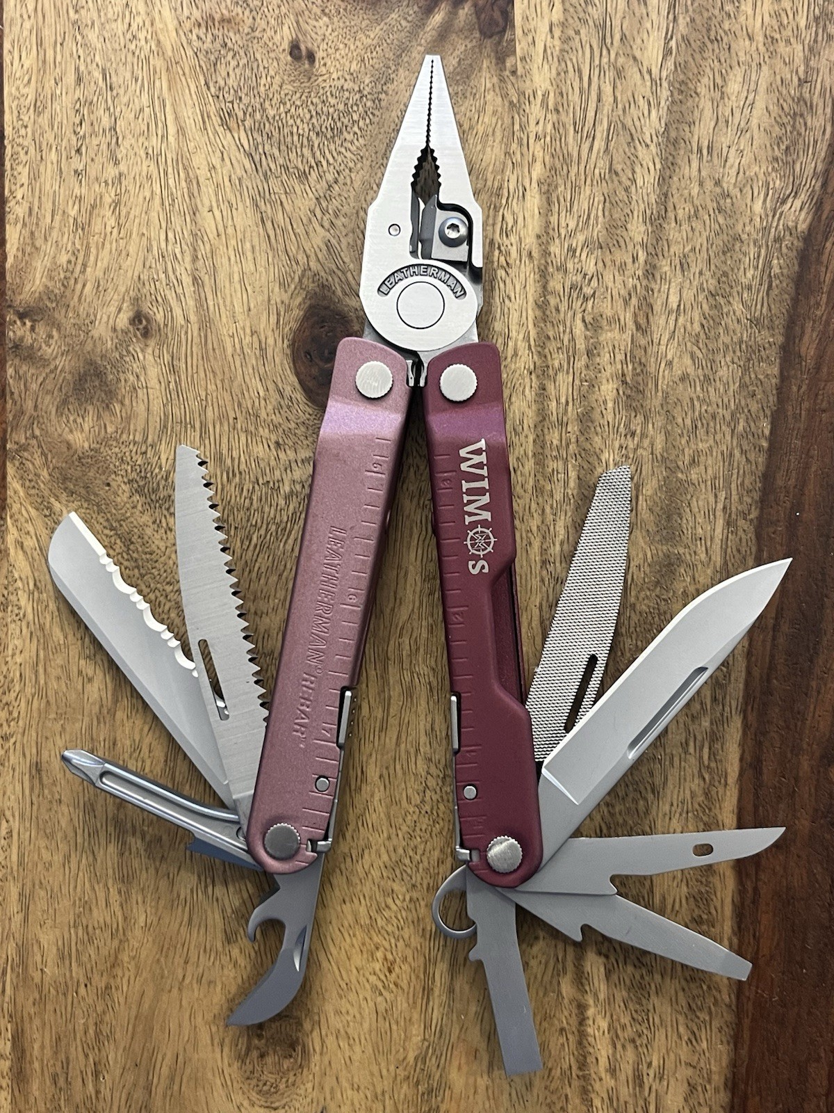 Leatherman Rebar Heathered Cranberry Multi-Tool (17-in-1) SUPER NICE!!! w/Sheath