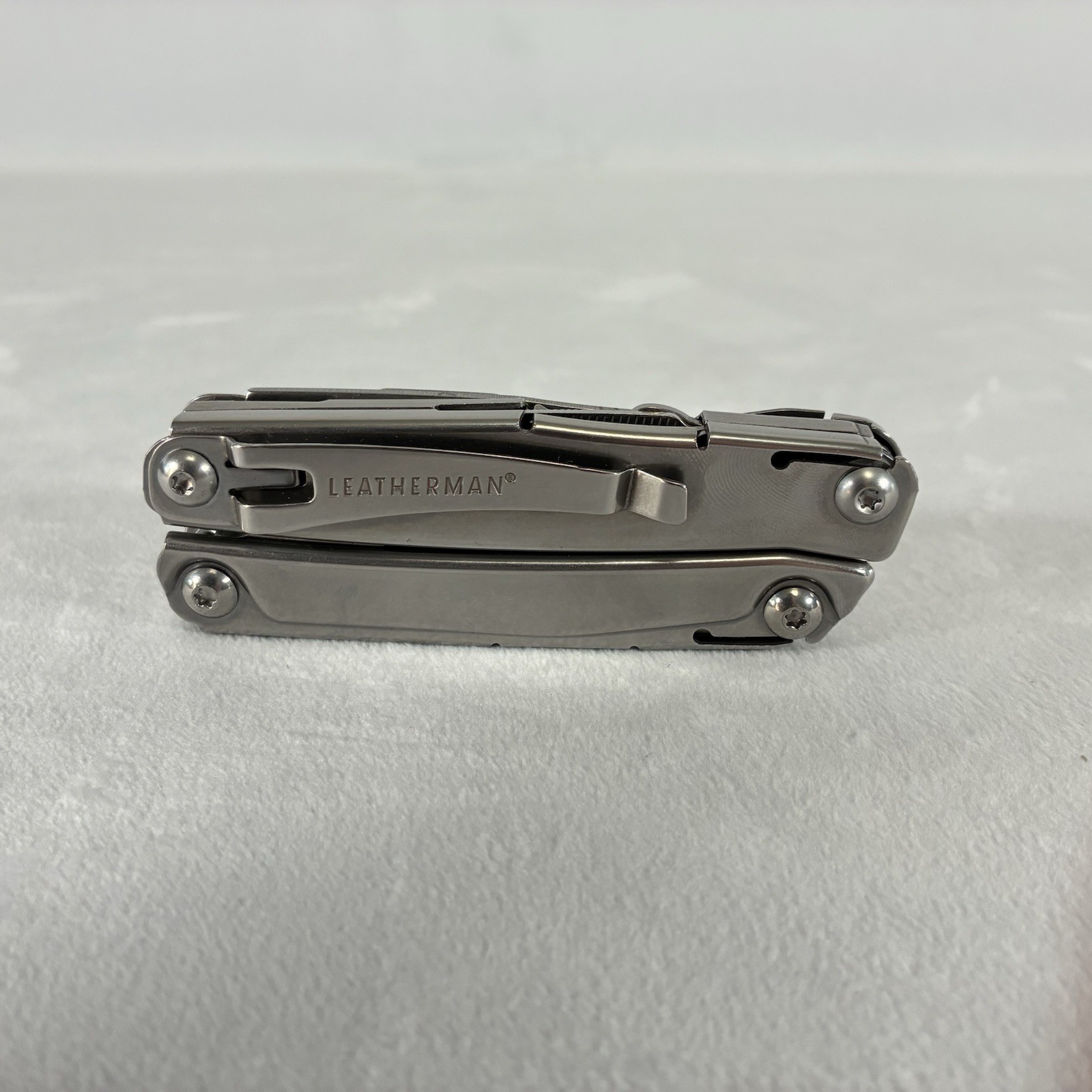 Leatherman Rev Stainless Steel 14-Tool Multi-Tool Pocket Knife w/ Pocket Clip