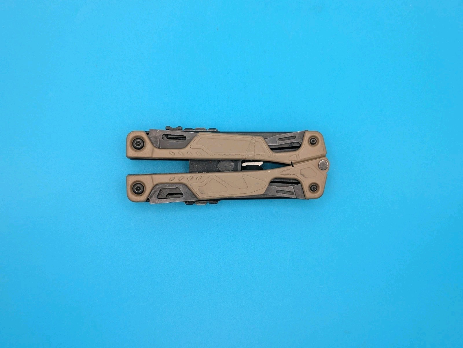 Leatherman OHT Multi-Tool Knife Discontinued! COYOTE TAN!