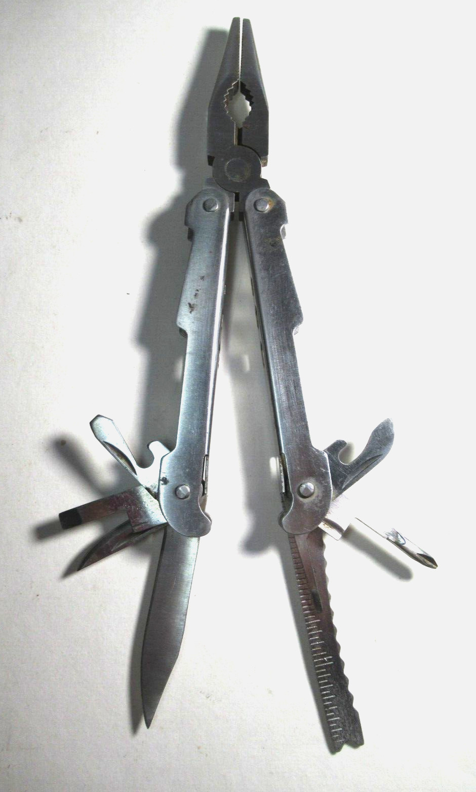 Multi Tool Great For Outdoors Trips Handy & Works! Many Tools In 1! China Made