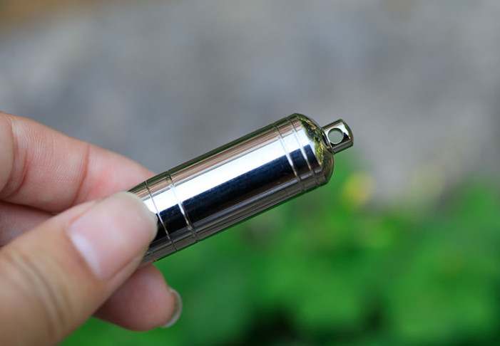 Pure Titanium Waterproof Pill Case Keychain pill Holder Container Organizer EDC