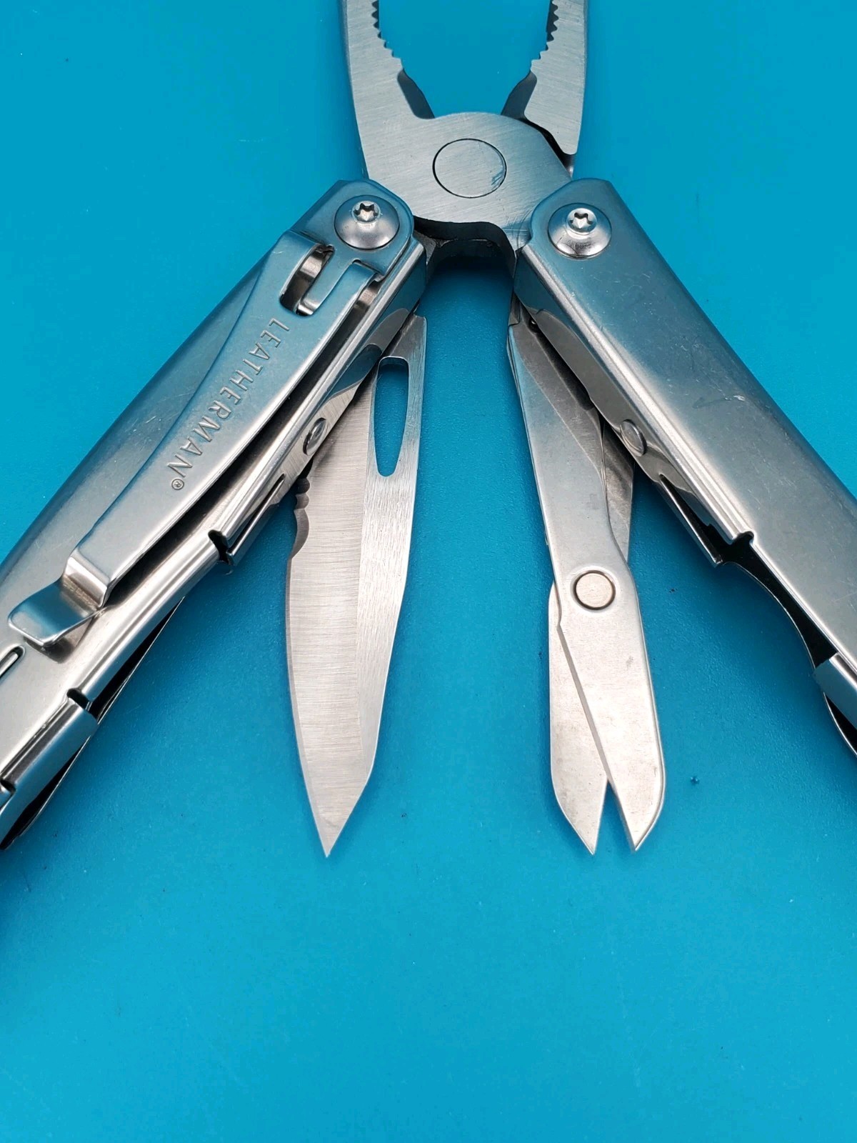 LEATHERMAN WINGMAN MULTI-TOOL! FAST SHIPPING! *IAN 2023*