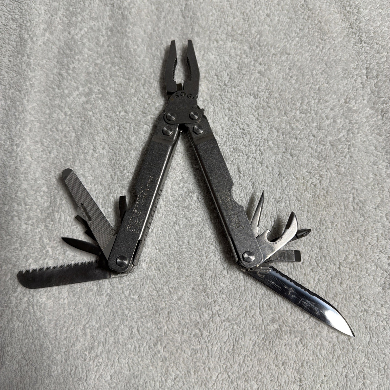 Sog Power Lock Pliers Multi Tool 13 Tools With Case Knife Saw