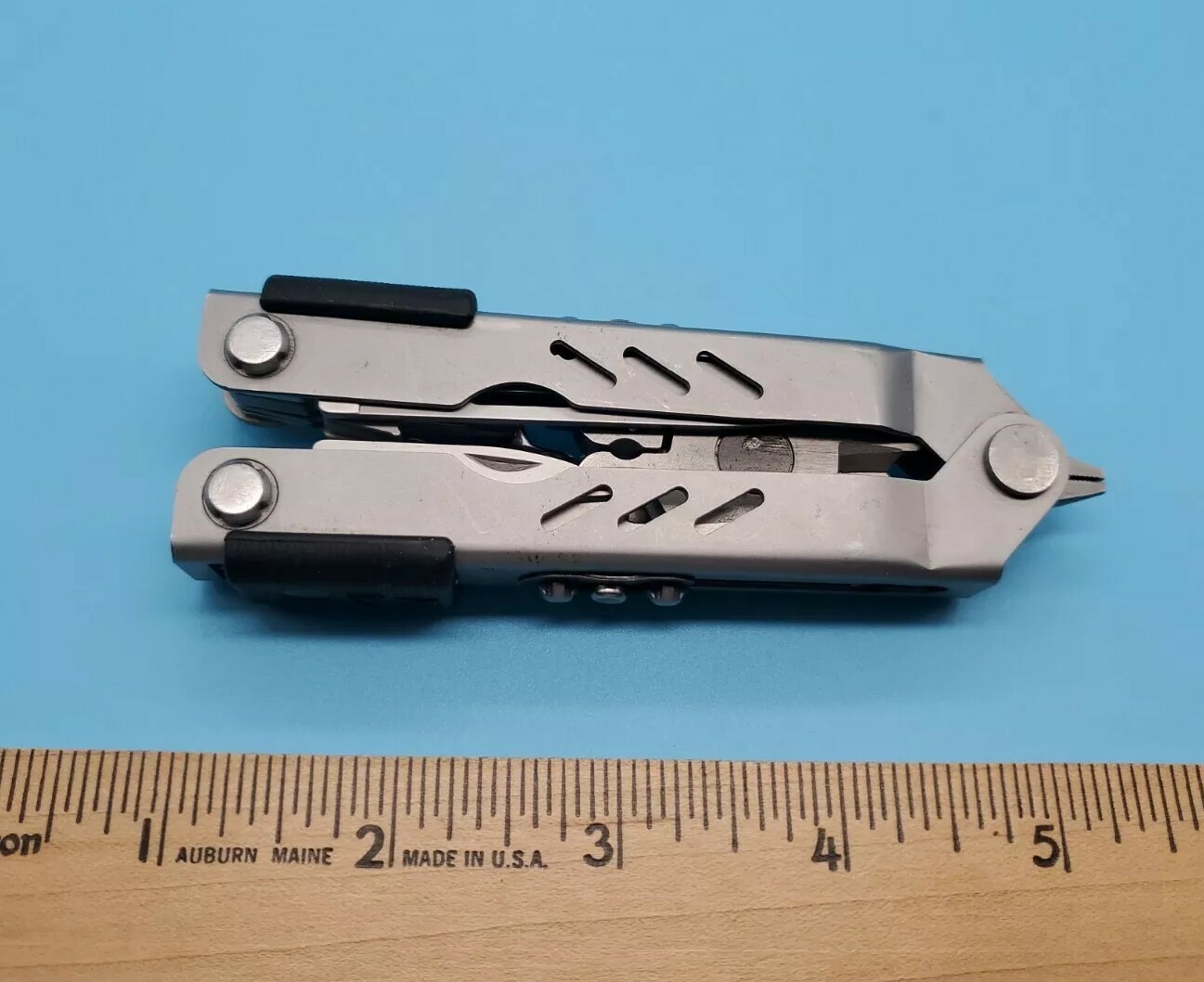 Gerber MP400 Multi-Tool Multi-Plier Compact Sport with Cork Screw Knife – RARE