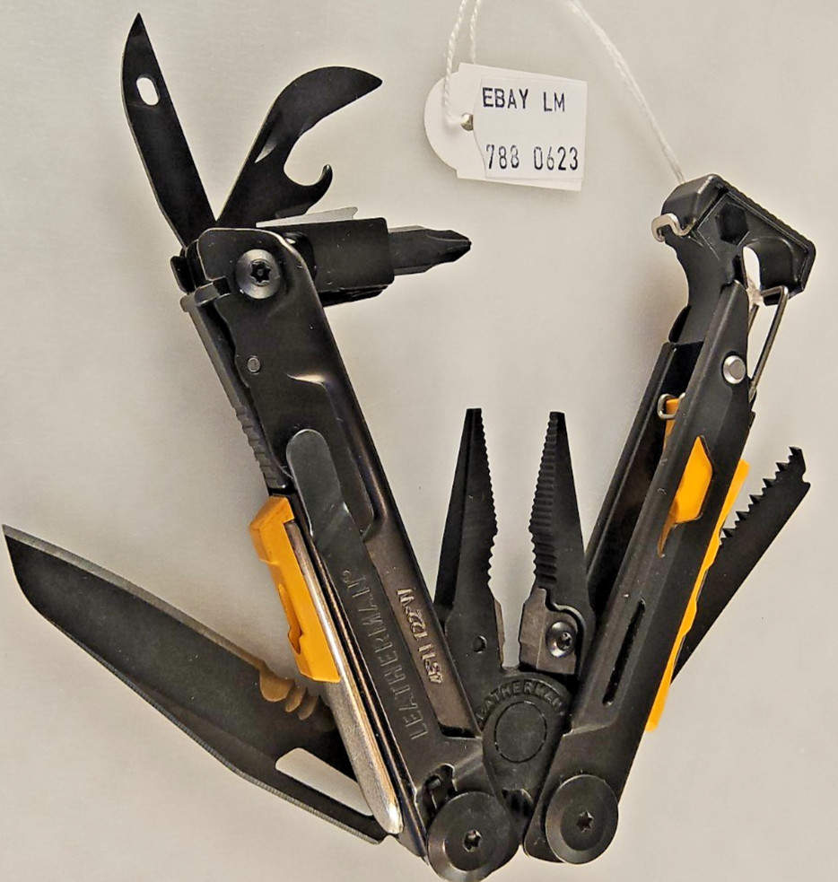 Leatherman Signal Black Multi Tool 19 in 1 Tools 06/23 + Exc. Cond. + FREE POST