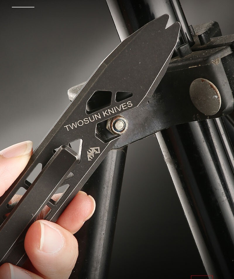 TWOSUN Titanium Alloy Hollow Out Pry Bar Crowbar Opener Pocket EDC Multi Tools