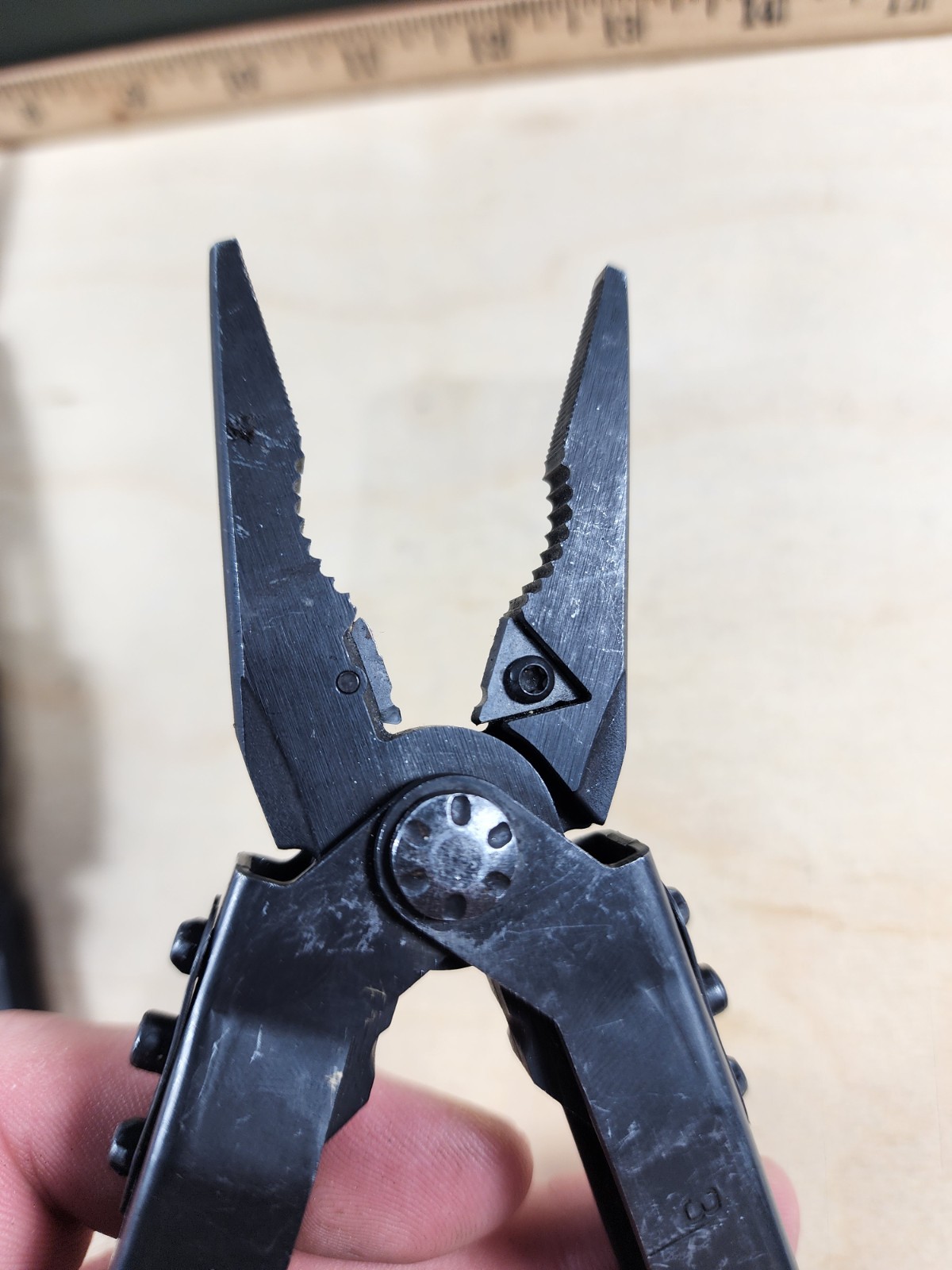 Gerber MP 600 Military Sight Tool x1(ONE) light usage Discontinued (MSRP $136)