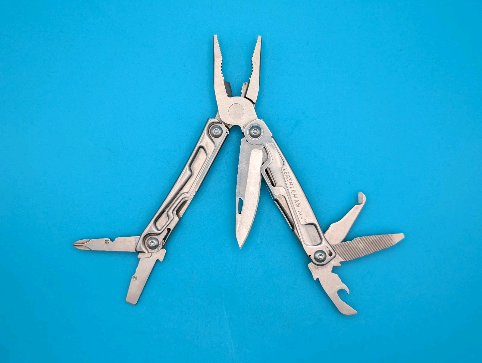Leatherman Rev 3.8″ Multi-Tool, Stainless!