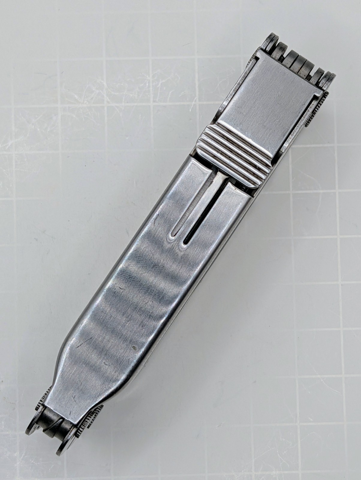 Leatherman Super Tool 300 Stainless 19-In-1 Multi-Tool w/Sheath