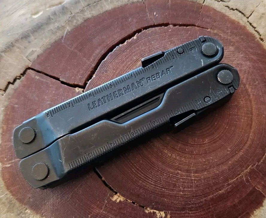 Leatherman REBAR Multi-Tool, Knife, Pliers, Saw – Black Oxide – Excellent G9