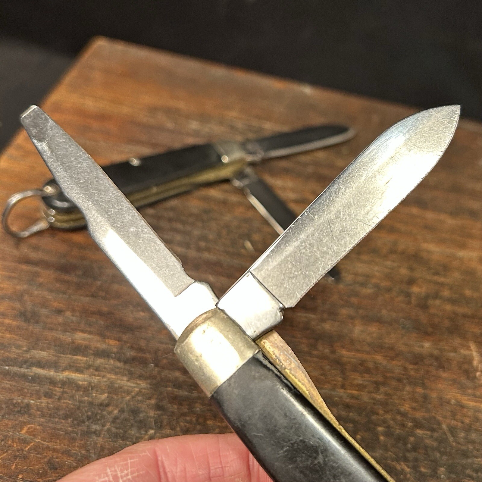 Vintage Pocket Knife Lot (2) Camillus New York USA TL-29
