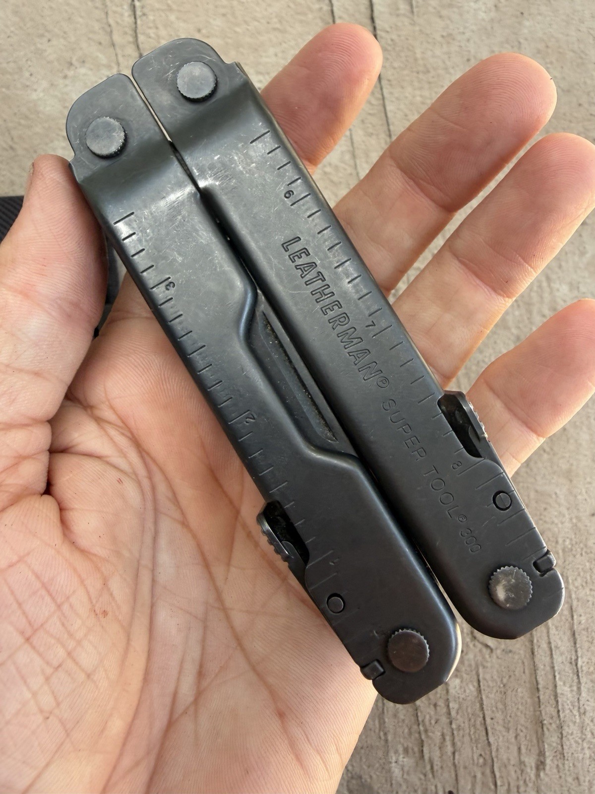 LEATHERMAN SUPER TOOL 300 EOD MULTI-TOOL CARBIDE CUTTERS BLACK OXIDE W/POUCH