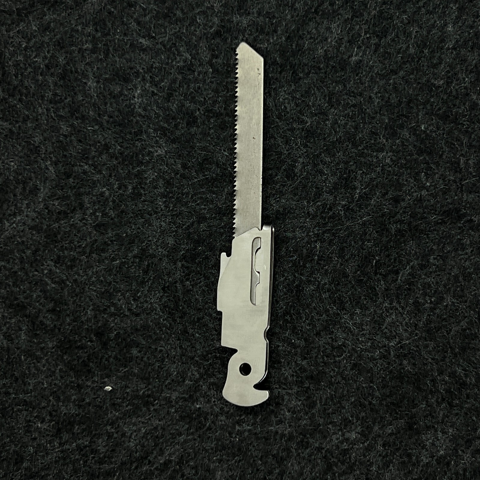 Stainless steel Saw T-Shank Holder with Thumb Grip for Leatherman Free P4 ARC