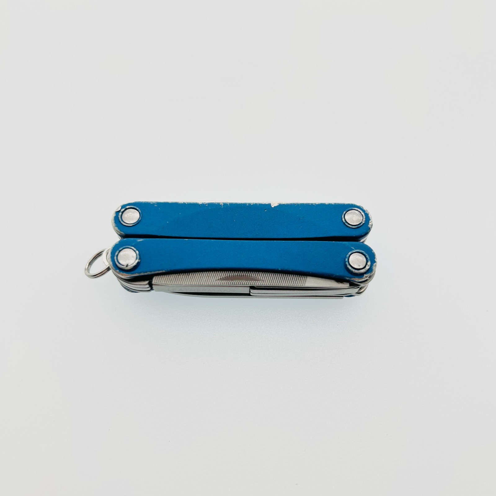 Leatherman Squirt PS4 BLUE – 8-in-1 Keychain Multi-Tool Discontinued (CODE8)