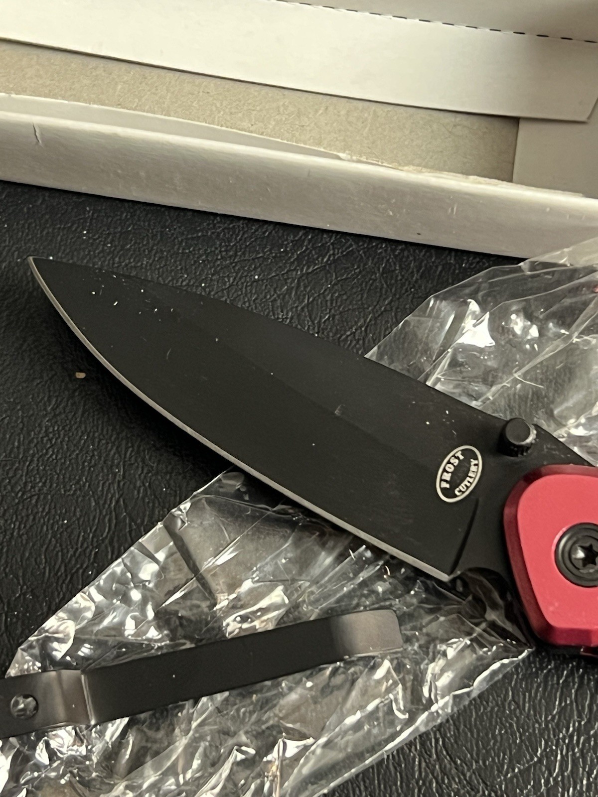 Frost Cutlery POCKET BANDIT Black And Red Knife 16-818R Bank 3.5” Blade RARE