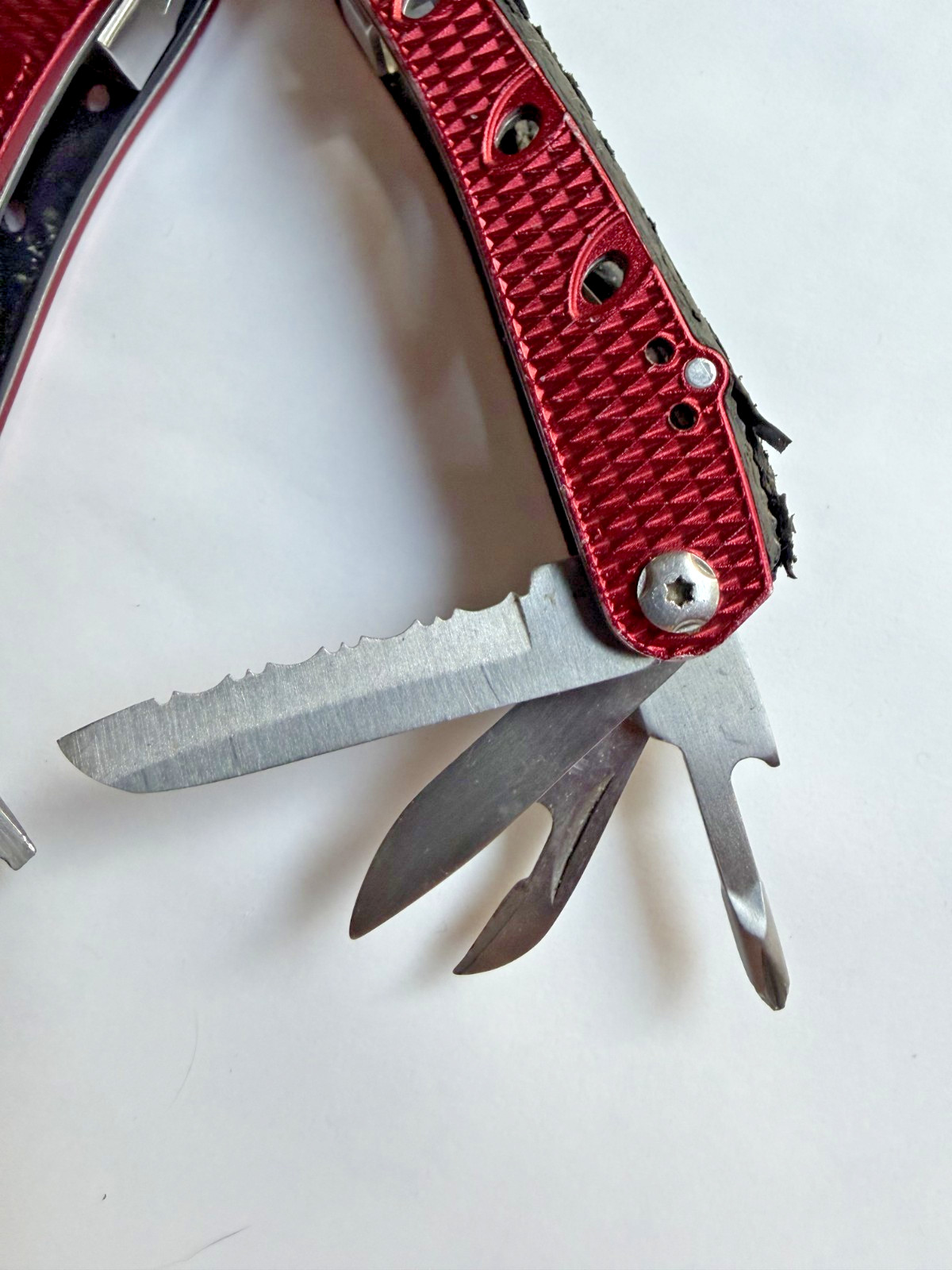 Lot of 3 Husky Multi-Tools, 13 or more tools per each Pocket Tool/Pocket Knife