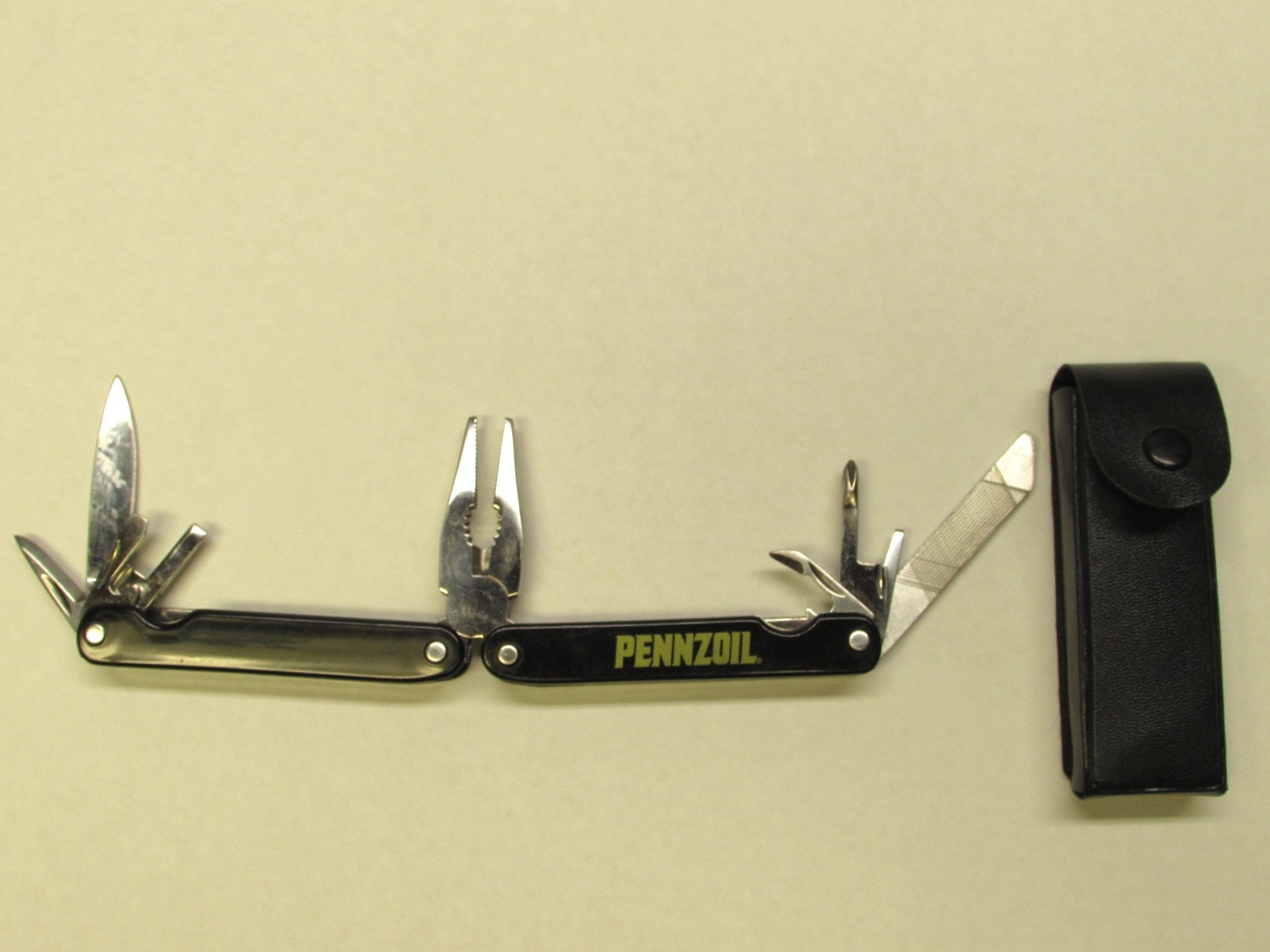 Pennzoil Multi-Tool Pocket Knife & Multi Use Tool
