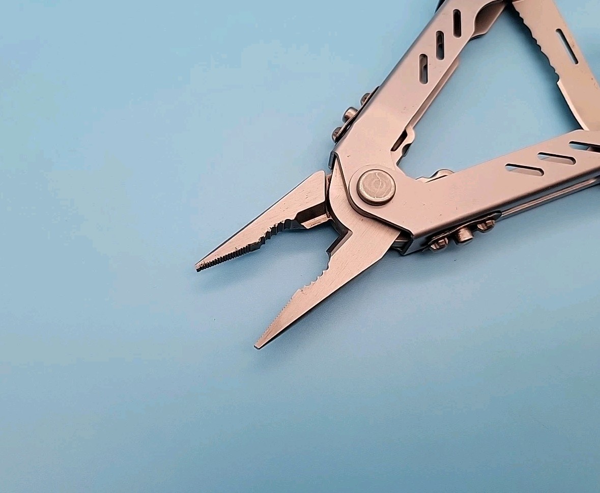 Gerber USA MP400 Compact Sport Multi-Plier Multi-Tool w/ Fiskars Scissors