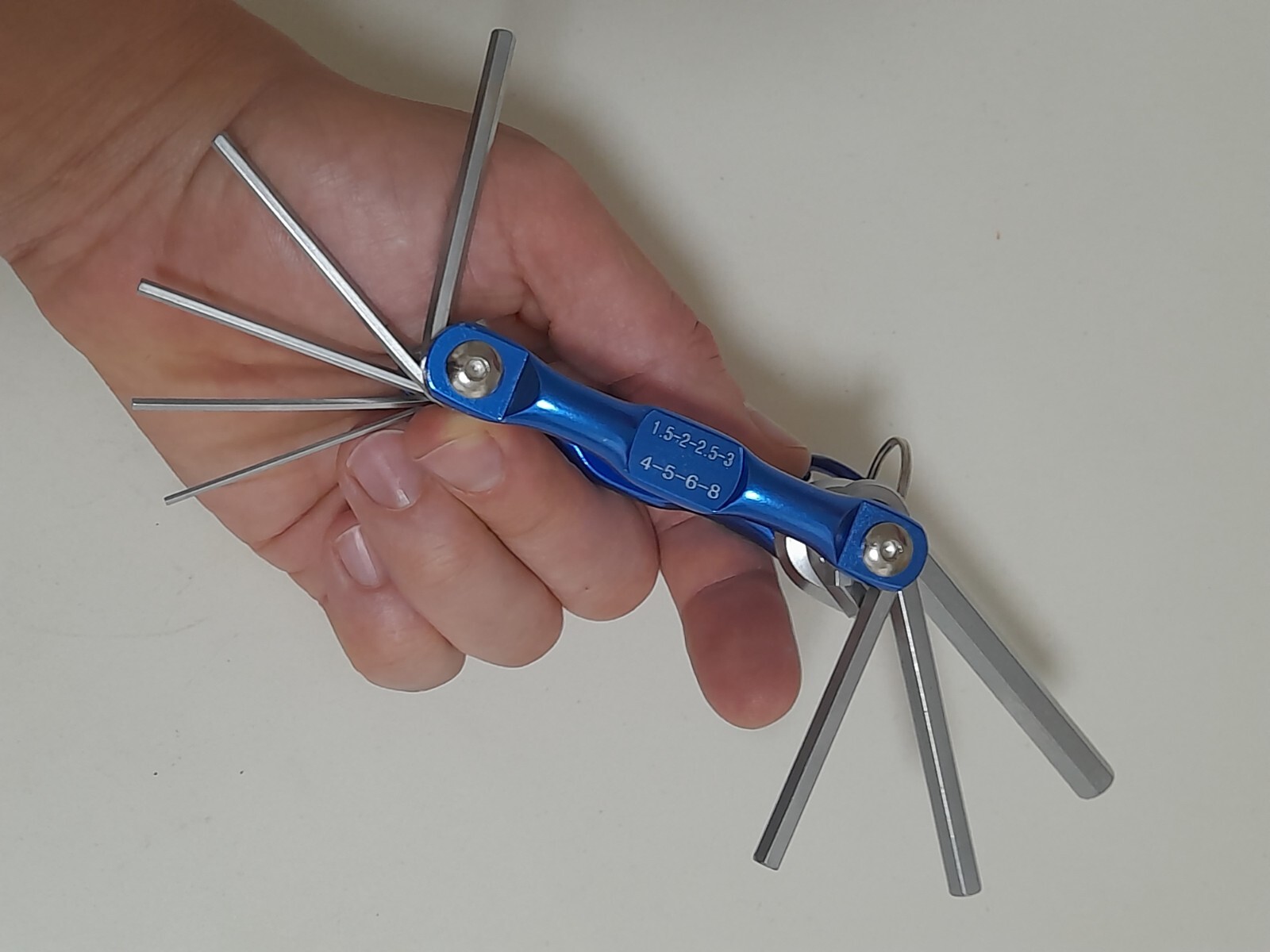 Portable Folding Hex Allen Key Wrench Hexagonal 8PCS with Carabiner Clip