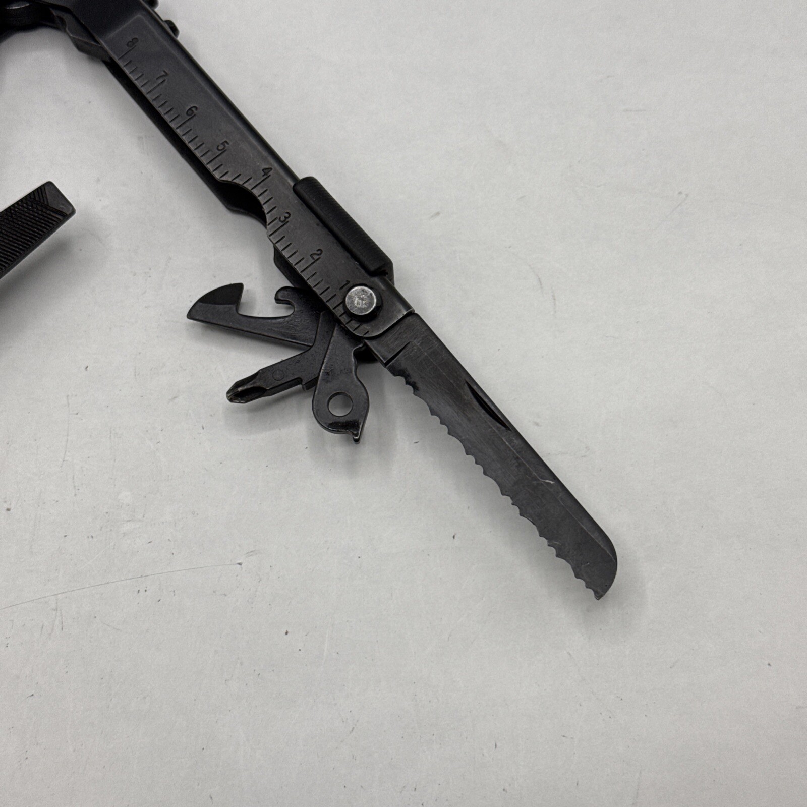 Gerber MP 600, Carbide Cutters, Needlenose – Black