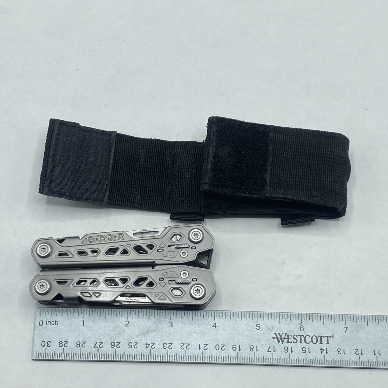 Gerber Truss Multi Tool with Sheath – Gray