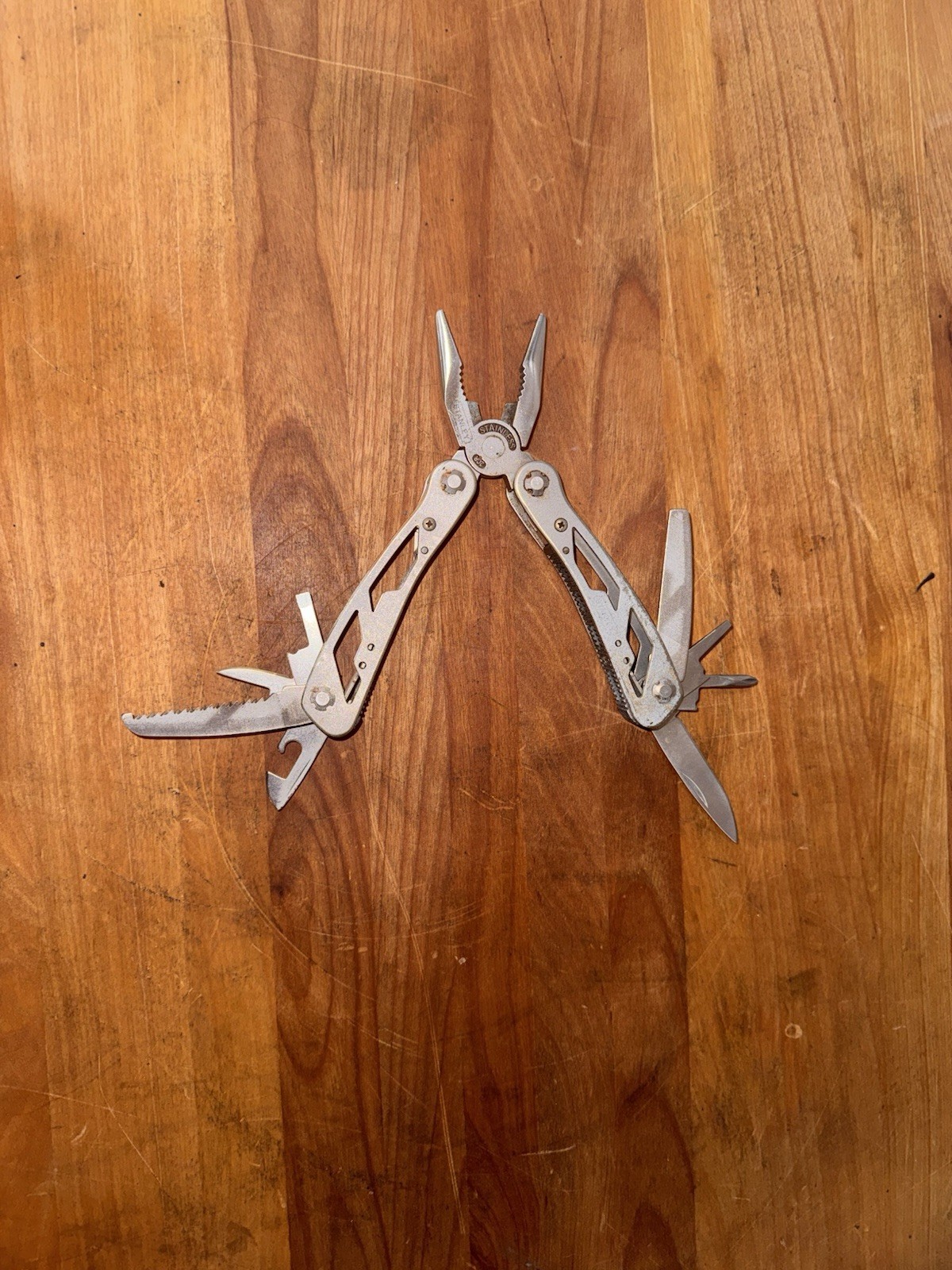 Stanley 12 In 1 Multi Tool. Last Photo Shows All Tools That Are Included. NICE.