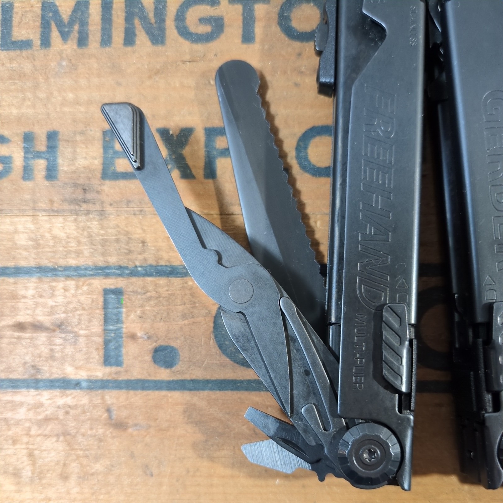 Gerber USA Freehand Black Oxide Multiplier, Multi-Tool