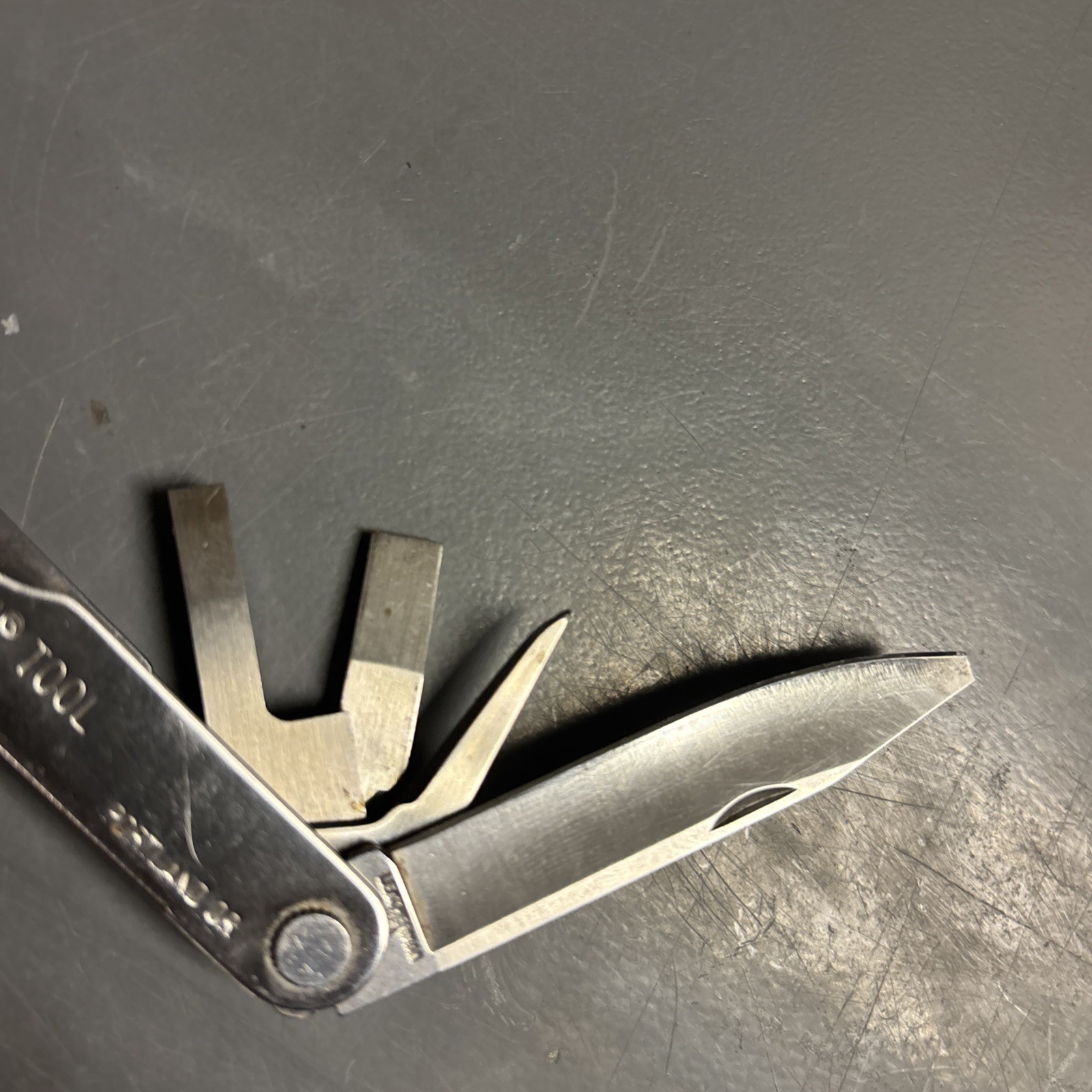 Leatherman Pocket Survival Tool PST Stamped 0794, Minor Chip To Blade Tip