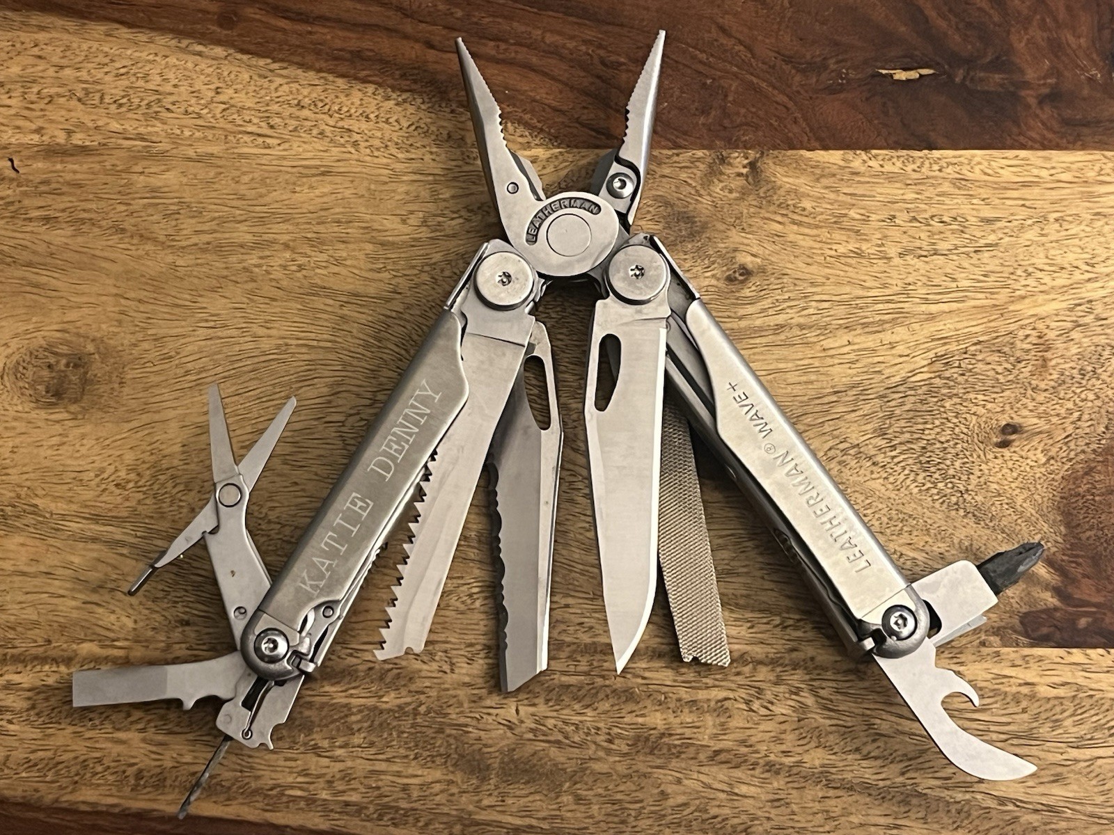 08/2023 Leatherman Wave Plus Multi-Tool Excellent Condition w/New Molle Sheath
