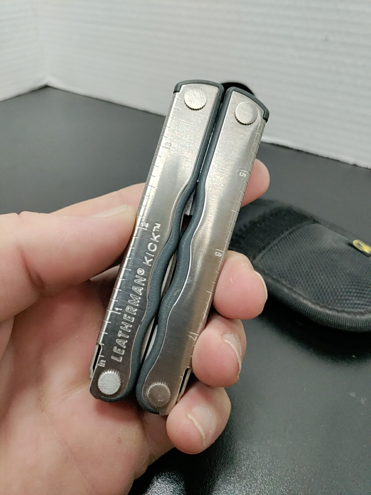 Leatherman Kick MultiTool With Leather Carrying Case