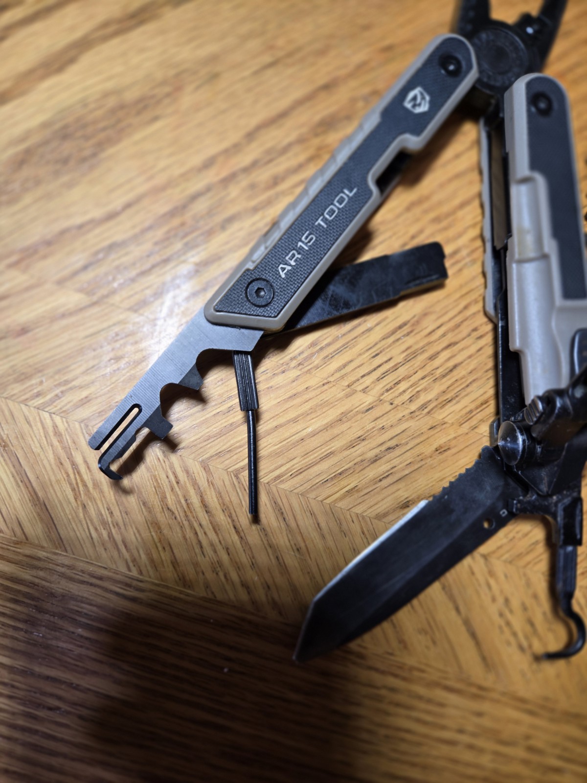 Real Avid Multi-Tool AR15 Hunting Rifle Tool Pliers Knife w/ Sheath