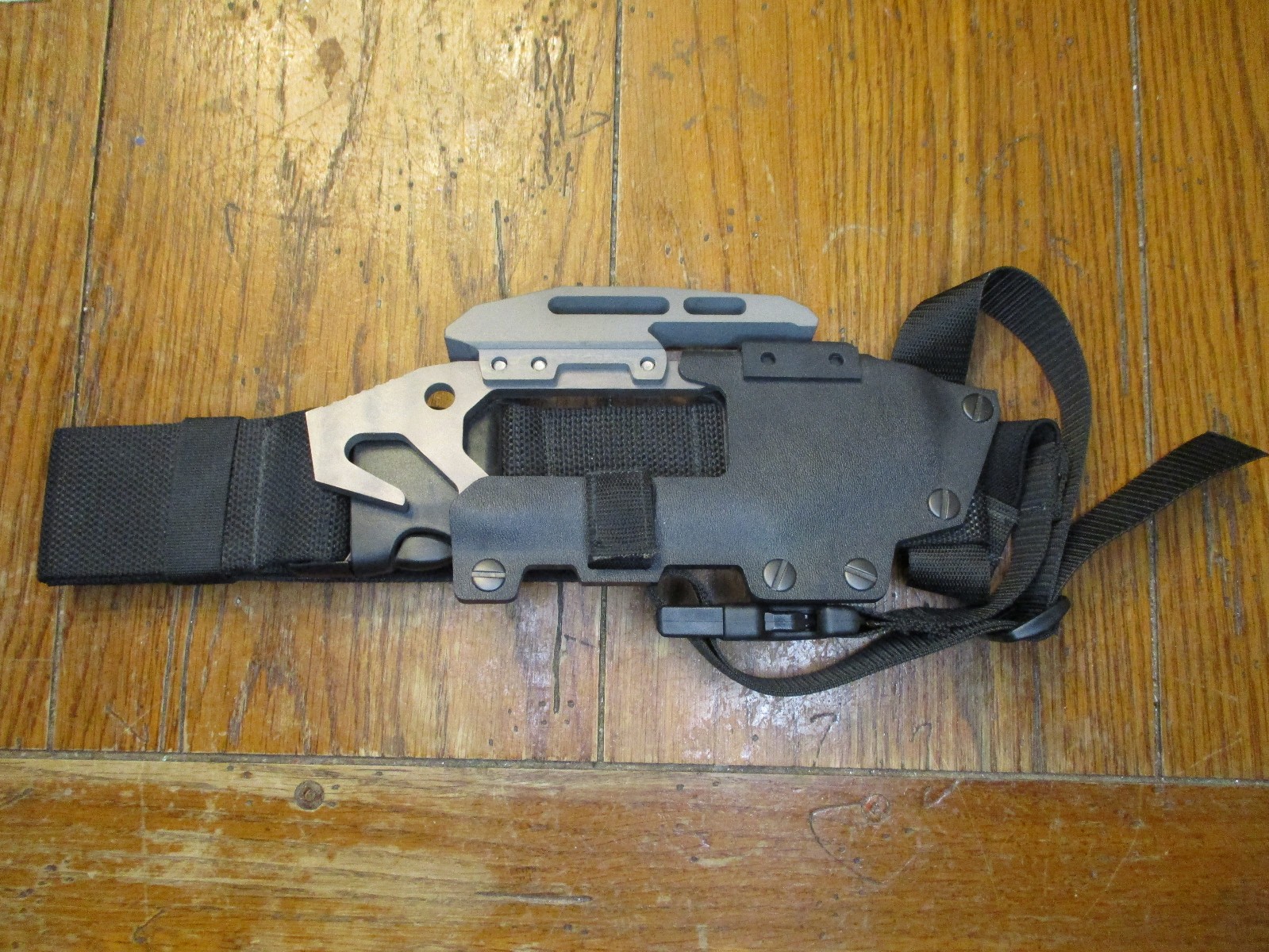 Collectible Multi Tool with sheath knife