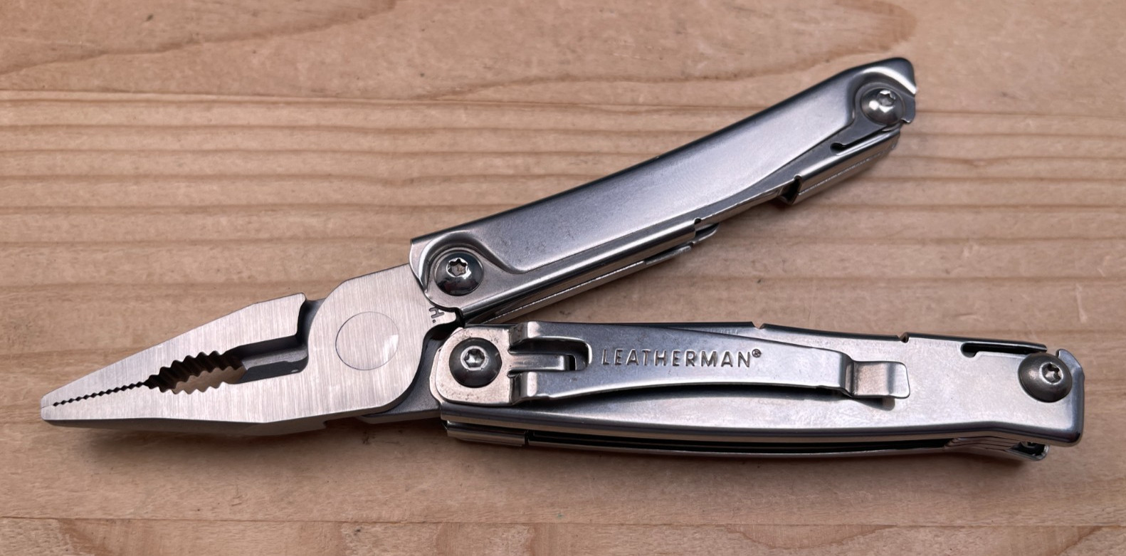 Leatherman Rev Multi‑Tool Knife – Stainless Steel w/ Pocket Clip 06/15