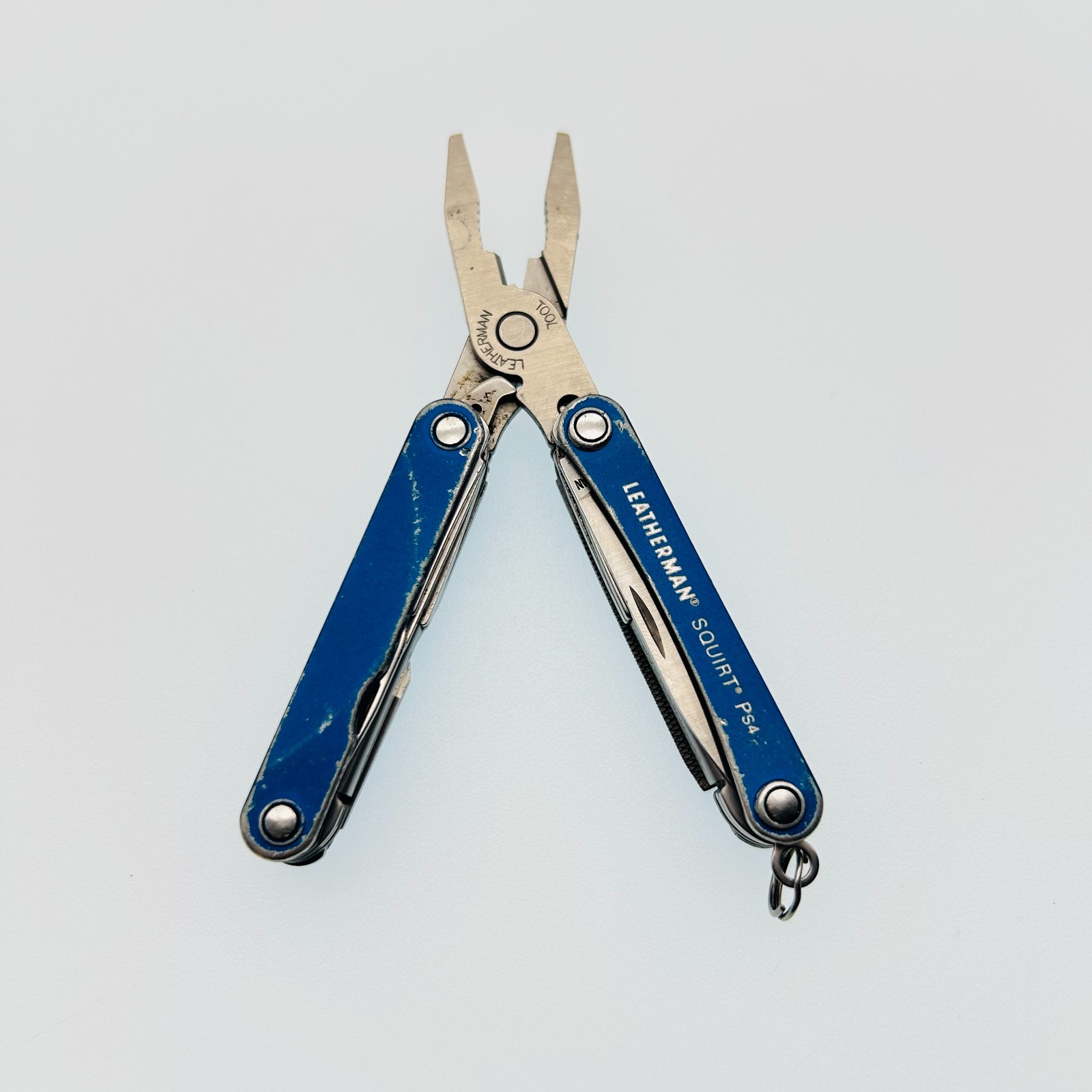 Leatherman Squirt PS4 BLUE – 8-in-1 Keychain Multi-Tool Discontinued (CODE24)
