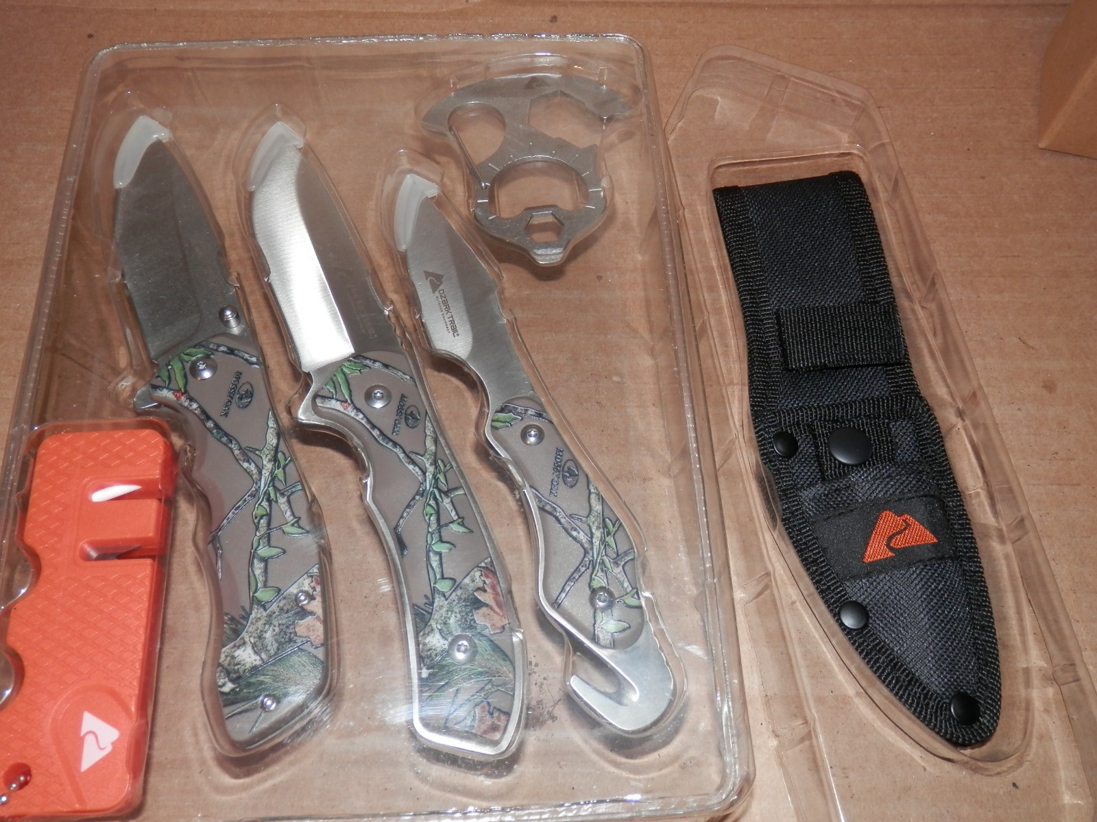 Ozark Trail 6 Piece Combo Knife set Sharpener 7-1 multi-function tool & more