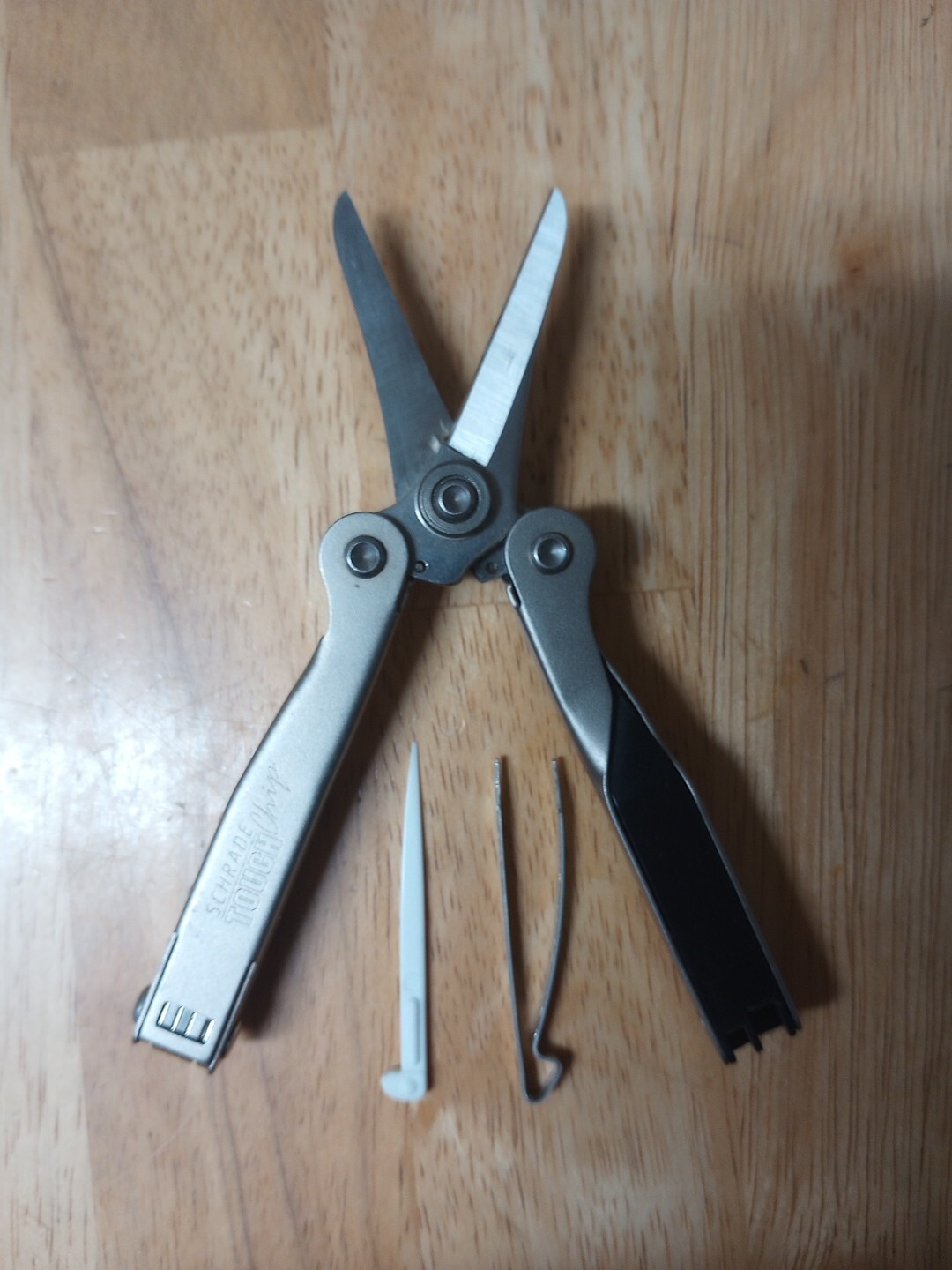 Schrade Multi-tool Tough Chip 10 in One Compact / Mini Tool VINTAGE