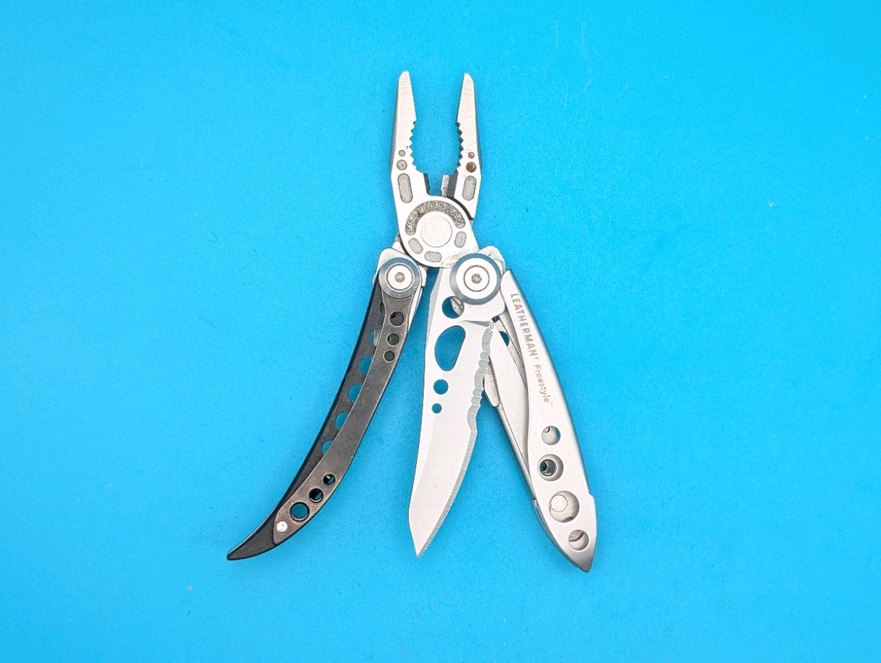 Leatherman Freestyle Multi-Tool – Discontinued – FAST SHIPPING!