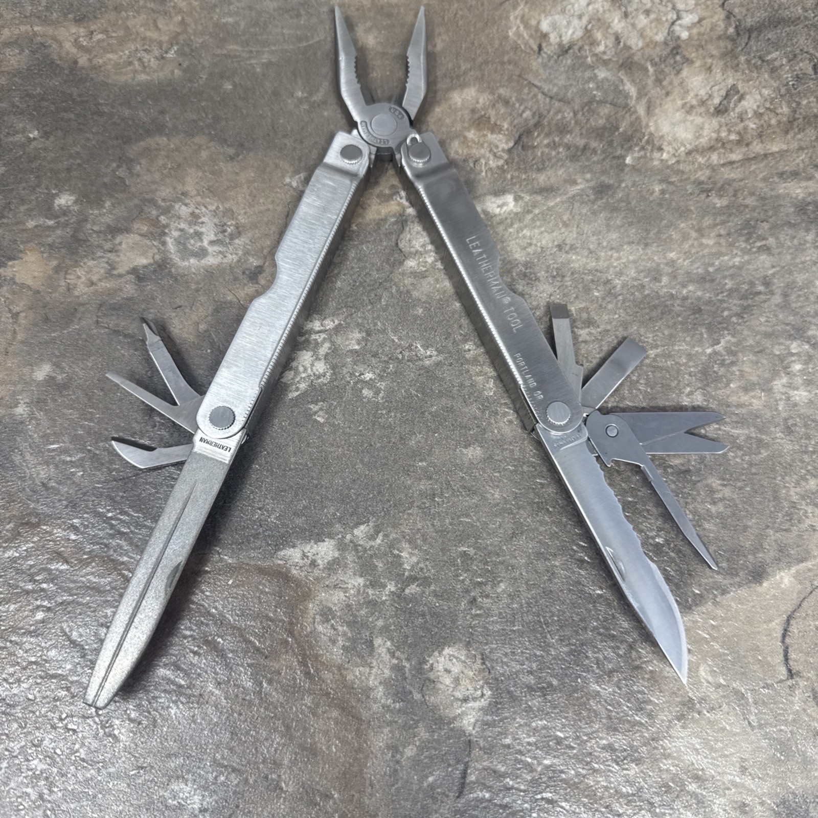 Vintage 1998 Leatherman PST II Multi Tool Scissors Diamond File Serrated Sheath